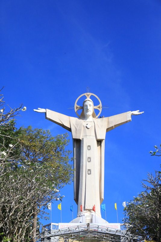 看耶穌像不用去巴西，越南頭頓度假海濱美得像畫 @Ya!Travel 野旅行新聞網