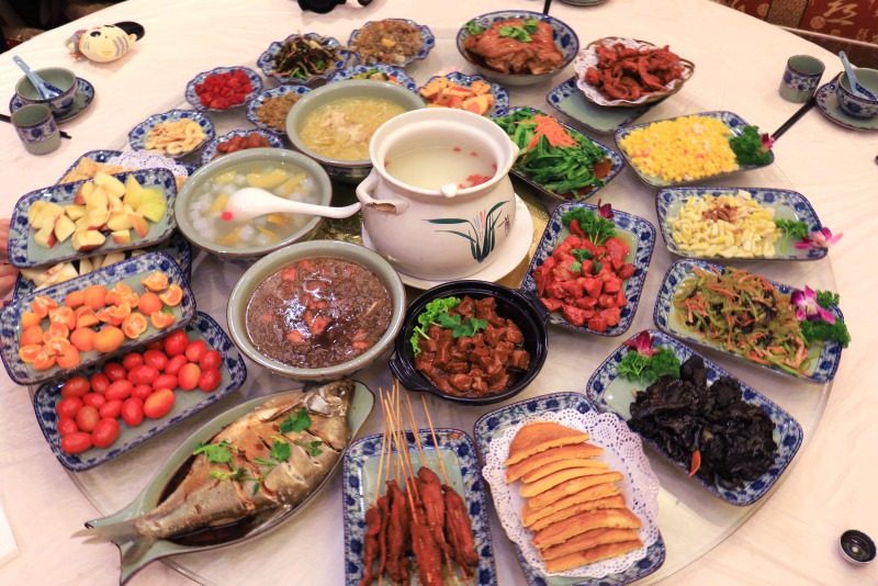 食在東北滿族饗宴 燉菜料理吮指回味 @Ya!Travel 野旅行新聞網