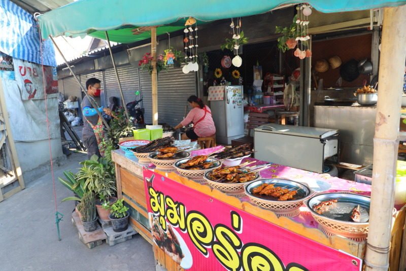 泰國｜芭達雅 逛傳統市集品嘗在地小吃 泰國小漁村裡的迷人風光 @Ya!Travel 野旅行新聞網