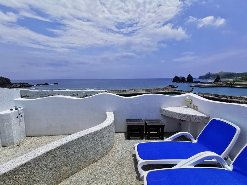 蔚藍大海洋溢希臘風情 綠島體驗潛水樂趣 @Ya!Travel 野旅行新聞網