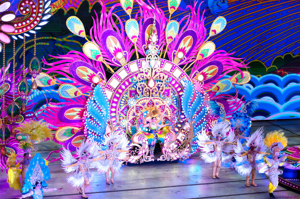 普吉島夢幻嘉年華Carnival Magic 史上最浮誇彩燈奇幻樂園 @Ya!Travel 野旅行新聞網