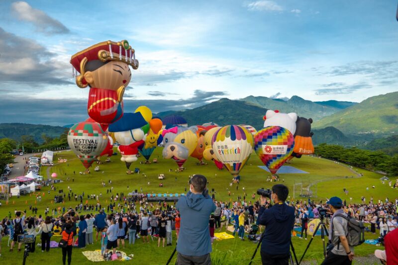 2024台灣國際熱氣球嘉年華 光雕、無人機、煙火表演周周登場 @Ya!Travel 野旅行新聞網