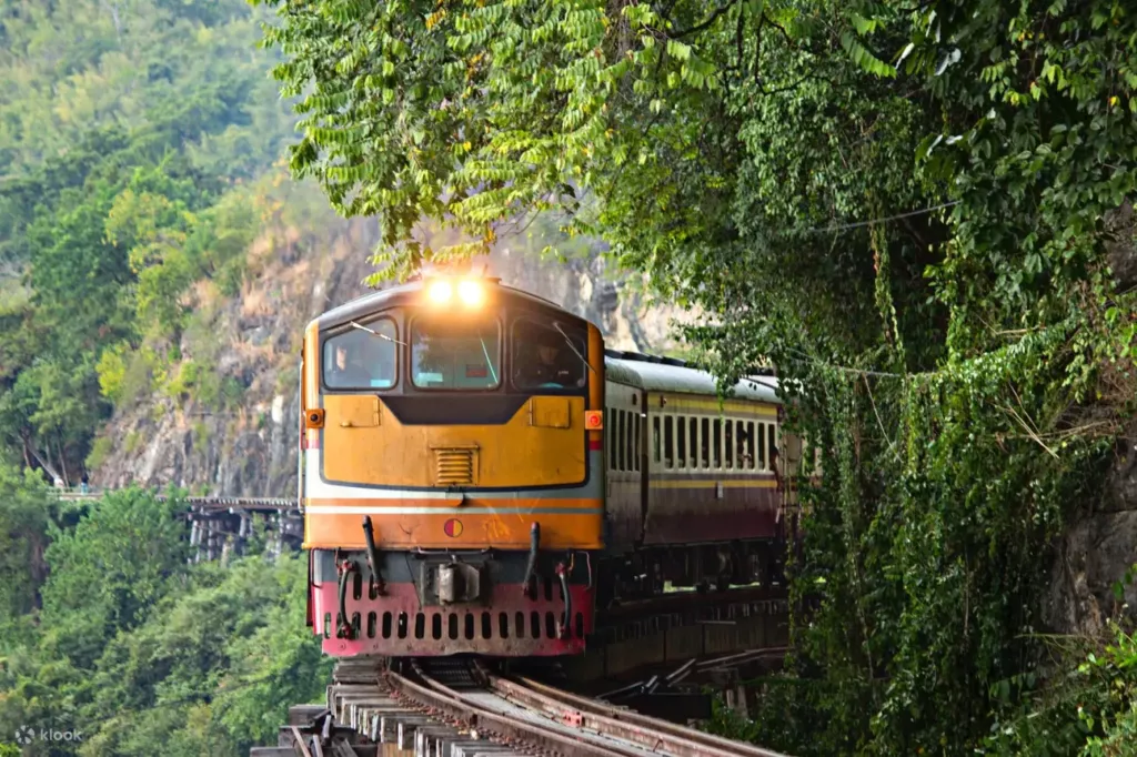 泰國曼谷一日遊三大熱門路線推薦》 曼谷自由行帕瓦水上市場+美功鐵道、大城世界文化遺產與北碧桂河大橋一次打包 @Ya!Travel 野旅行新聞網